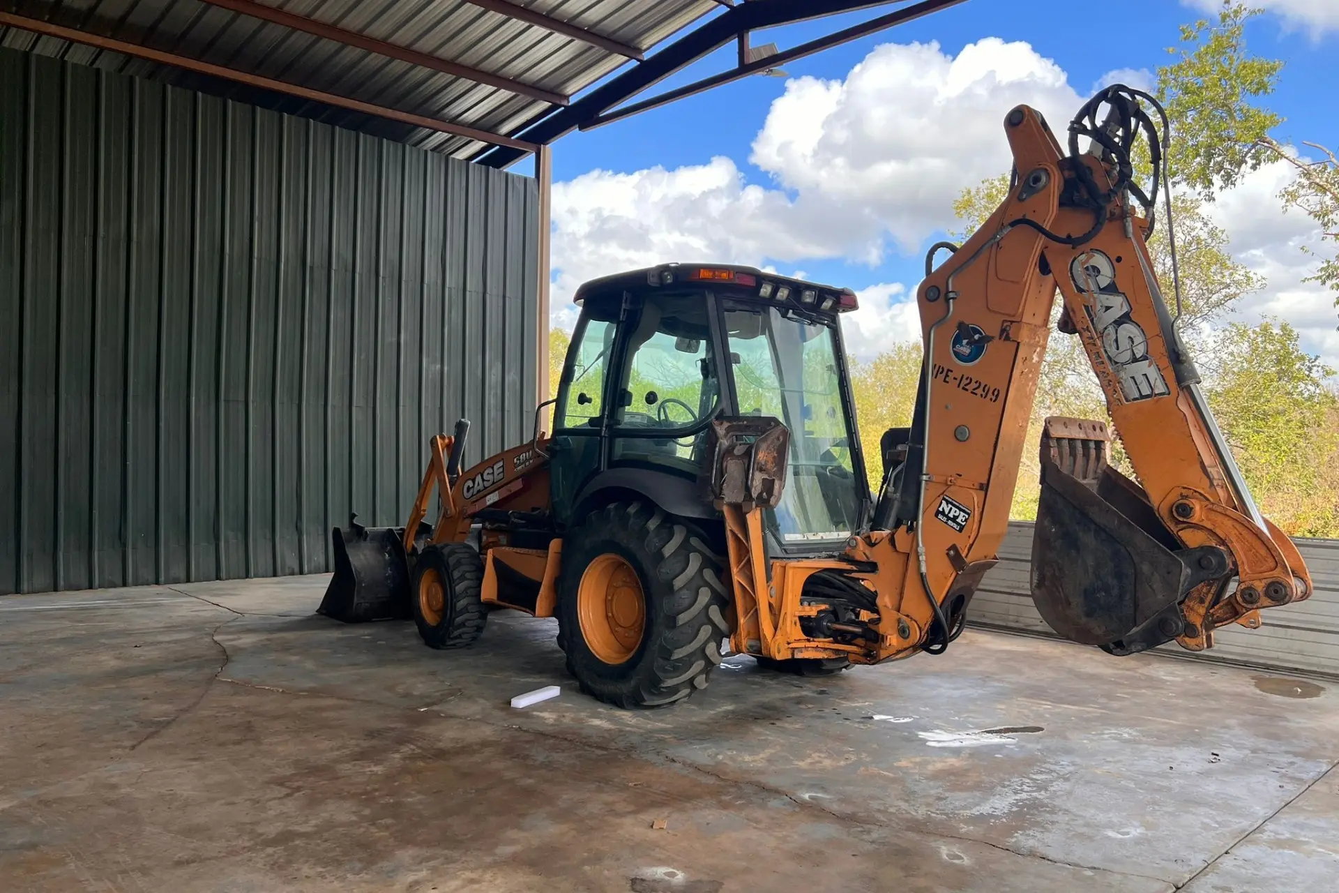 Retroexcavadora Case 2014 en venta